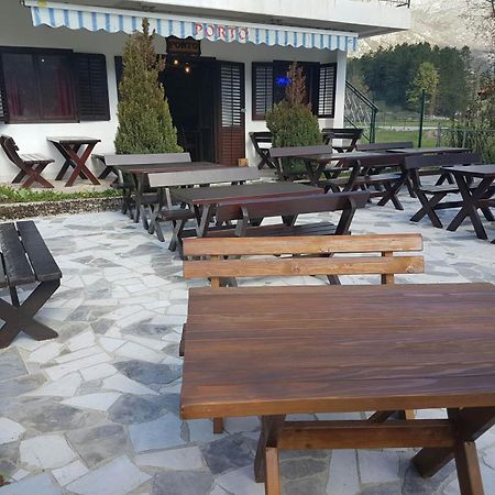 Porto Njegusi A2 Apartamento Cetinje Exterior foto