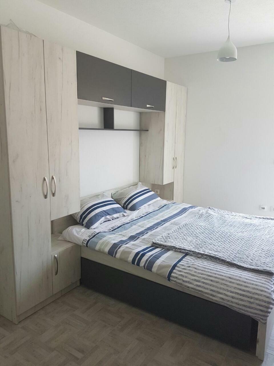 Porto Njegusi A2 Apartamento Cetinje Exterior foto